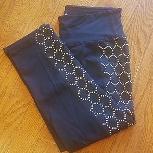 Athleta chaturanga capri